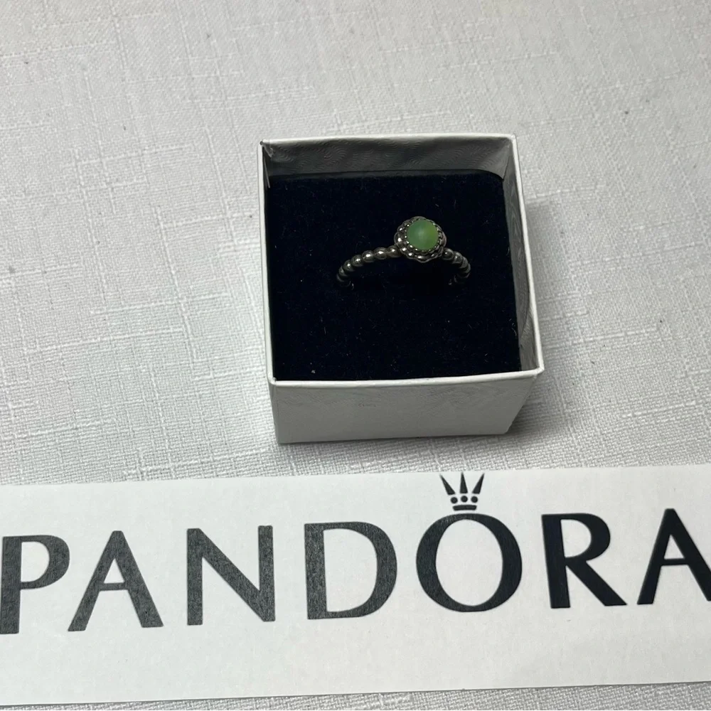 Pandora Silver Ring with Mint Green Gem. May birthday. Retired. Size 7 - Picture 4 of 8